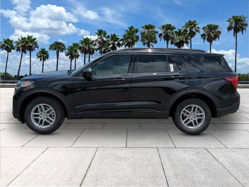 Agate Black Metallic 2026 Ford Explorer Active