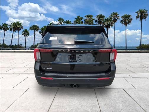 Agate Black Metallic 2026 Ford Explorer Active