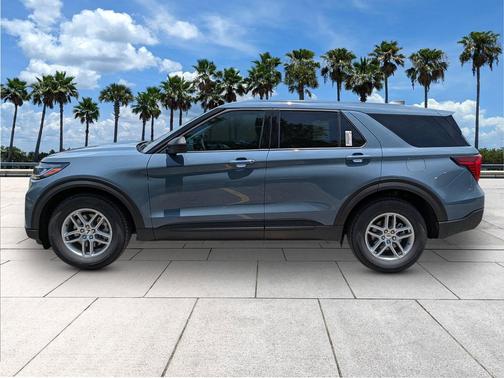 Vapor Blue Metallic 2026 Ford Explorer Active