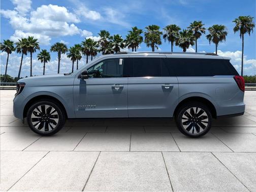 Glacier Gray Metallic Tri-Coat 2026 Ford Expedition Max Platinum