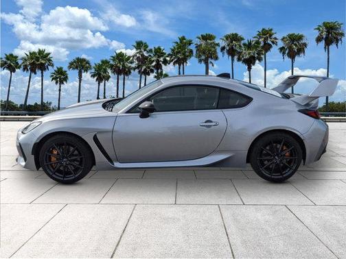 2024 Subaru BRZ tS