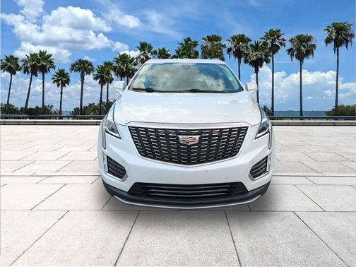 Crystal White Tricoat 2021 Cadillac XT5 Premium Luxury
