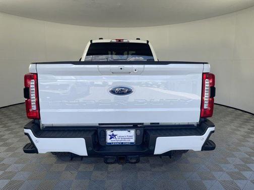 2023 Ford F-350 Lariat