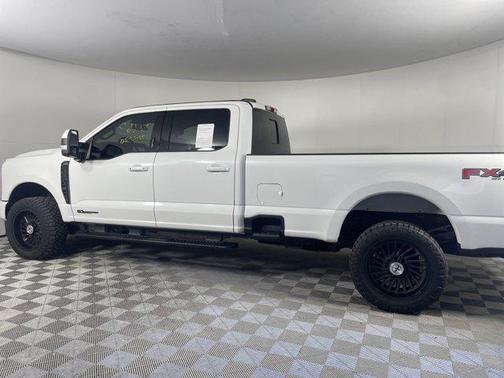 2023 Ford F-350 Lariat