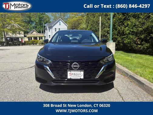 Gun Metallic 2024 Nissan Sentra SV