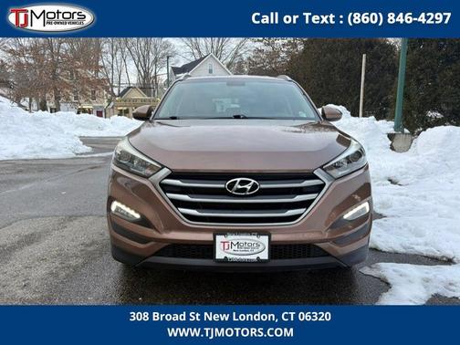 2017 Hyundai TUCSON SE