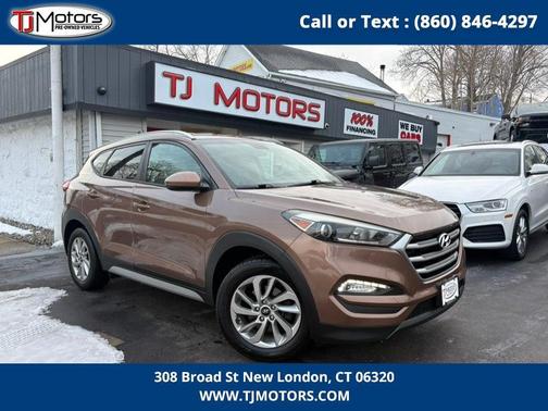2017 Hyundai TUCSON SE