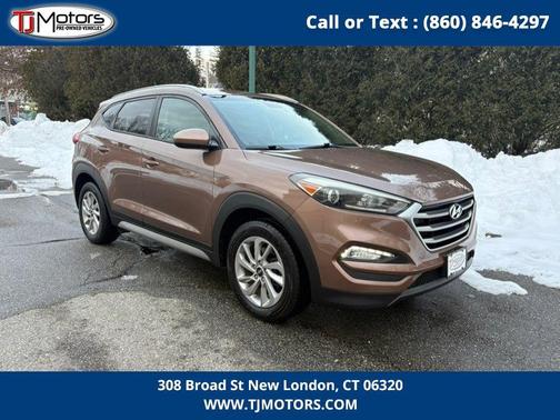2017 Hyundai TUCSON SE