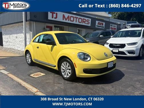 Yellow Rush 2015 Volkswagen Beetle 1.8T