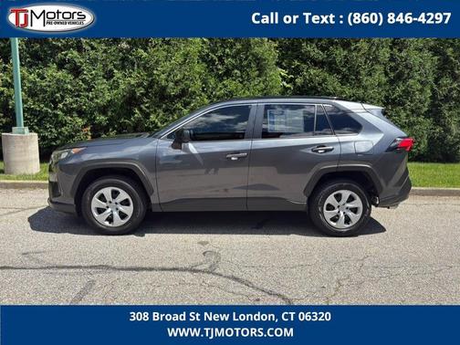 Magnetic Gray Metallic 2019 Toyota RAV4 LE