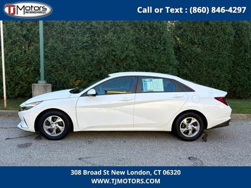 2021 Hyundai ELANTRA SE
