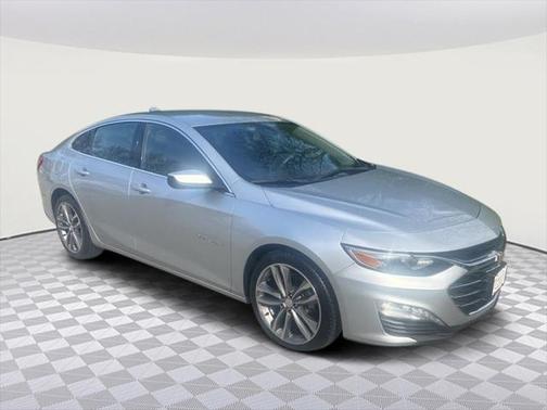 2022 Chevrolet Malibu FWD LT