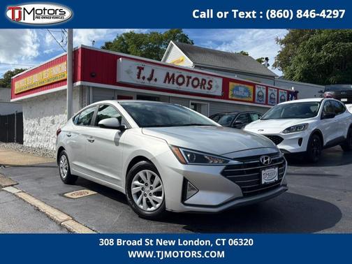 2019 Hyundai ELANTRA SE