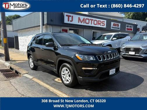 Diamond Black Crystal Pearlcoat 2018 Jeep Compass Sport