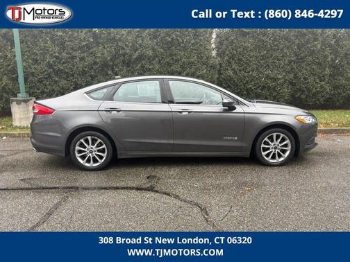 2017 Ford Fusion Hybrid S