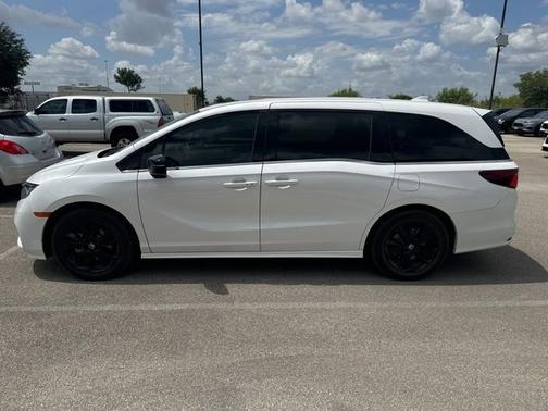 2024 Honda Odyssey 