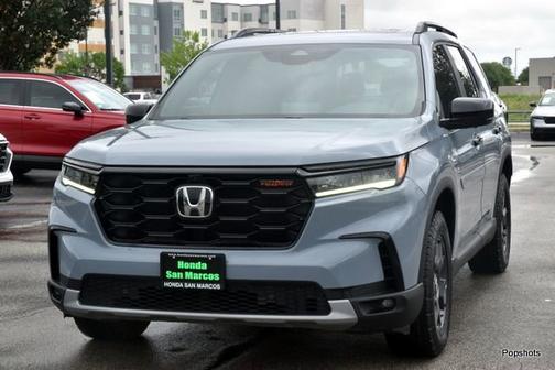 Crystal Black Pearl 2025 Honda Accord Hybrid