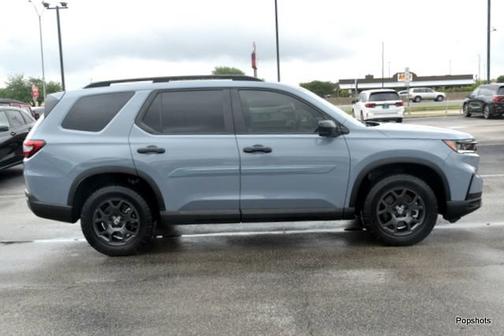 Crystal Black Pearl 2025 Honda Accord Hybrid