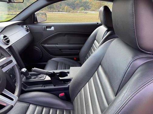 2007 Ford Mustang GT Premium