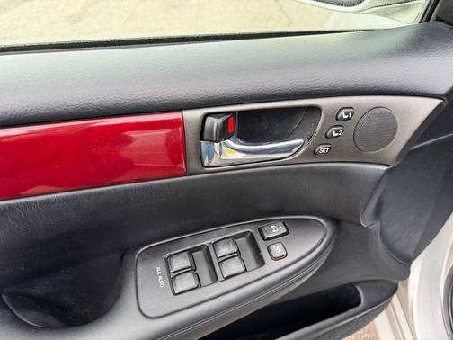 2004 Lexus ES 330 Base