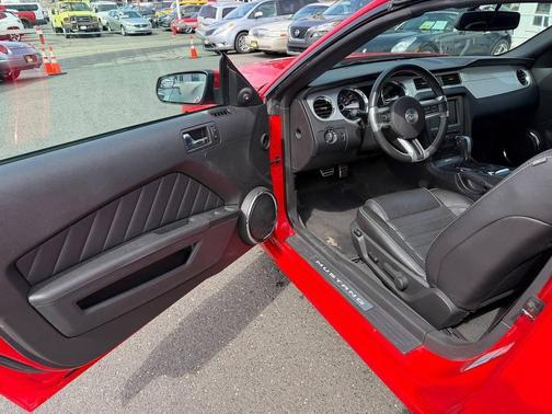 2014 Ford Mustang V6 Premium