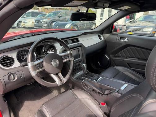 2014 Ford Mustang V6 Premium