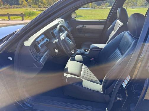 2004 Mercury Marauder Base 4dr Sedan