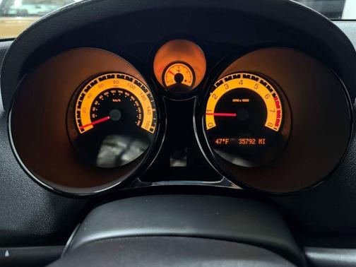 2008 Saturn Sky Red Line