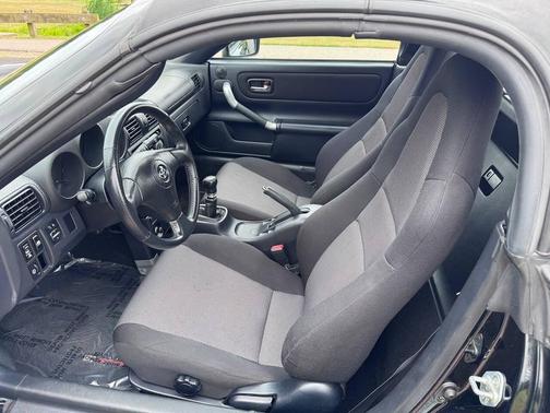 2000 Toyota MR2 Base 2dr Convertible