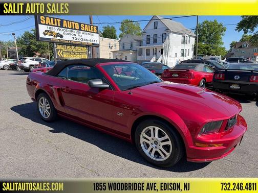 Redfire Clearcoat Metallic 2005 Ford Mustang GT Premium