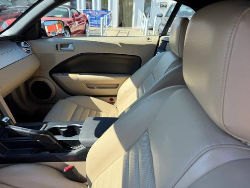 Redfire Clearcoat Metallic 2005 Ford Mustang GT Premium
