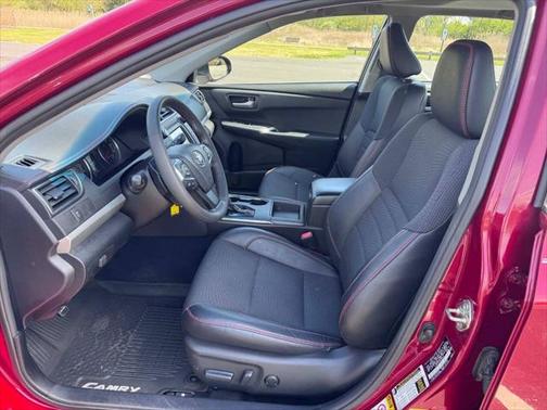 2017 Toyota Camry SE