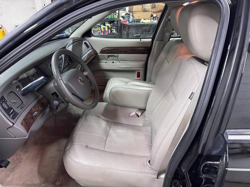 2011 Mercury Grand Marquis LS