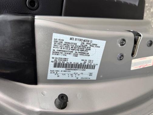 2004 Ford Thunderbird Deluxe