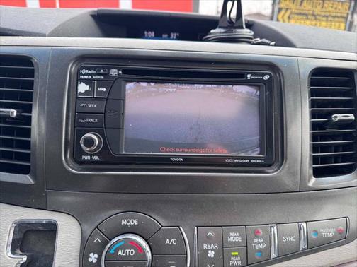 2013 Toyota Sienna XLE