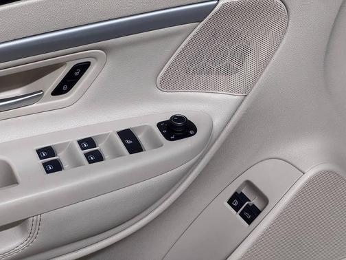 2015 Volkswagen Eos Komfort Edition