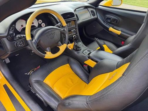 2003 Chevrolet Corvette Base
