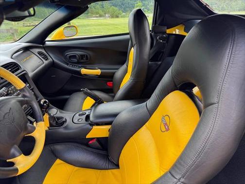 2003 Chevrolet Corvette Base