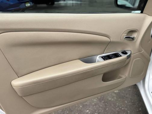 2013 Chrysler 200 Limited