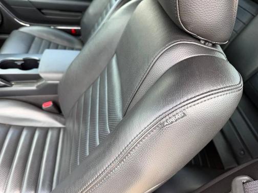 Screaming Yellow Clearcoat 2006 Ford Mustang GT Premium