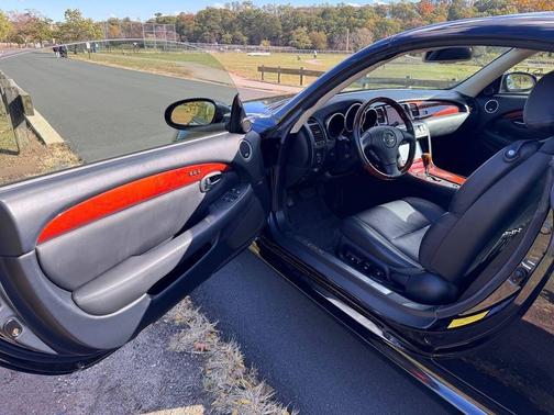 2004 Lexus SC 430 Base