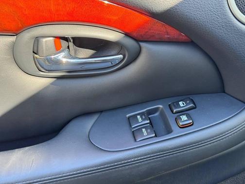 2004 Lexus SC 430 Base