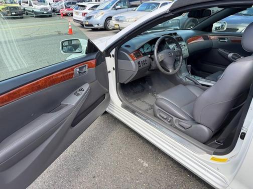 2006 Toyota Camry Solara SLE V6