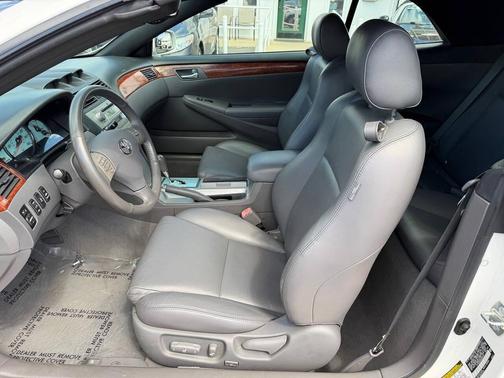 2006 Toyota Camry Solara SLE V6