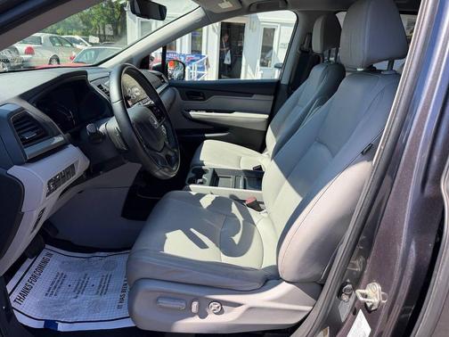 Pacific Pewter Metallic 2019 Honda Odyssey EX-L w/Navigation/RES