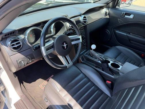 Performance White Clearcoat 2007 Ford Mustang GT Premium