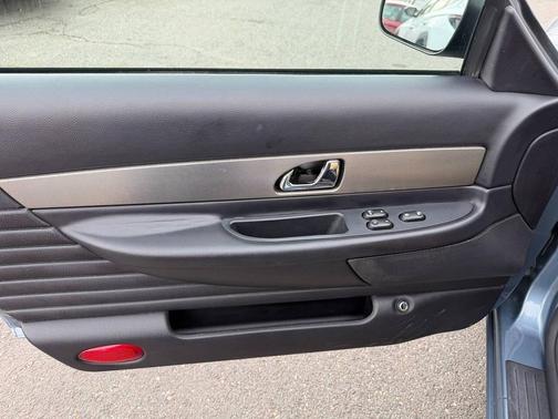 2005 Ford Thunderbird Deluxe