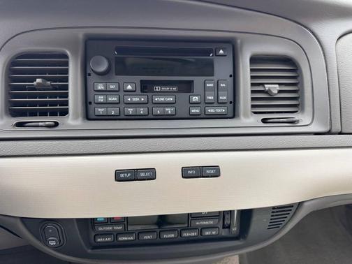 2008 Mercury Grand Marquis LS