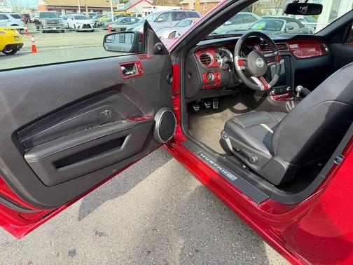 2013 Ford Mustang GT Premium