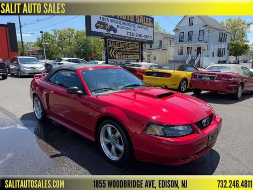 Performance Red Clearcoat 2001 Ford Mustang GT